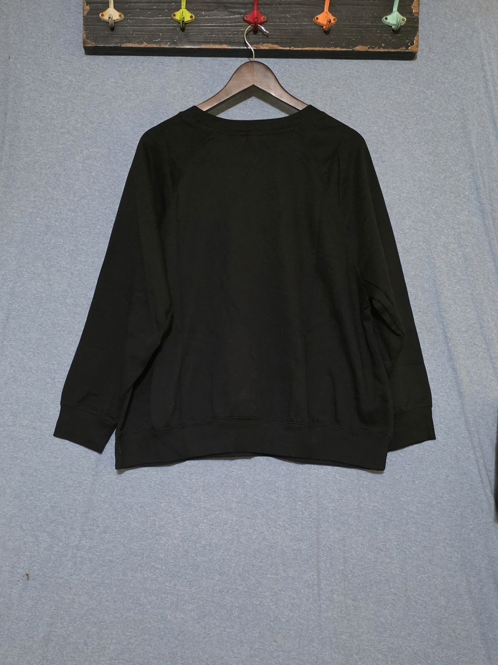 Old Navy Black Lightweight Sweatshirt with White "Free Spirit" Graphic - Picture 2 of 6